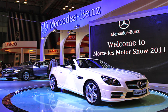 King Bee Decor designs, manufactures and constructs exhibition booths and showrooms